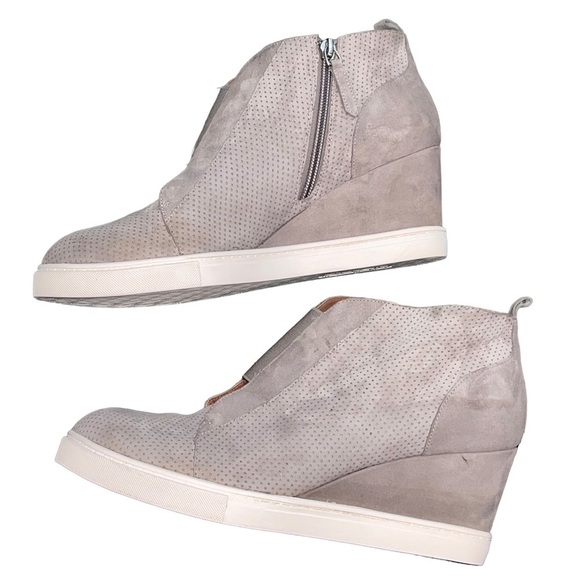 Linea Paolo Felicia Gray Perforated Suede Wedge Sneaker Booties - Picture 4 of 10